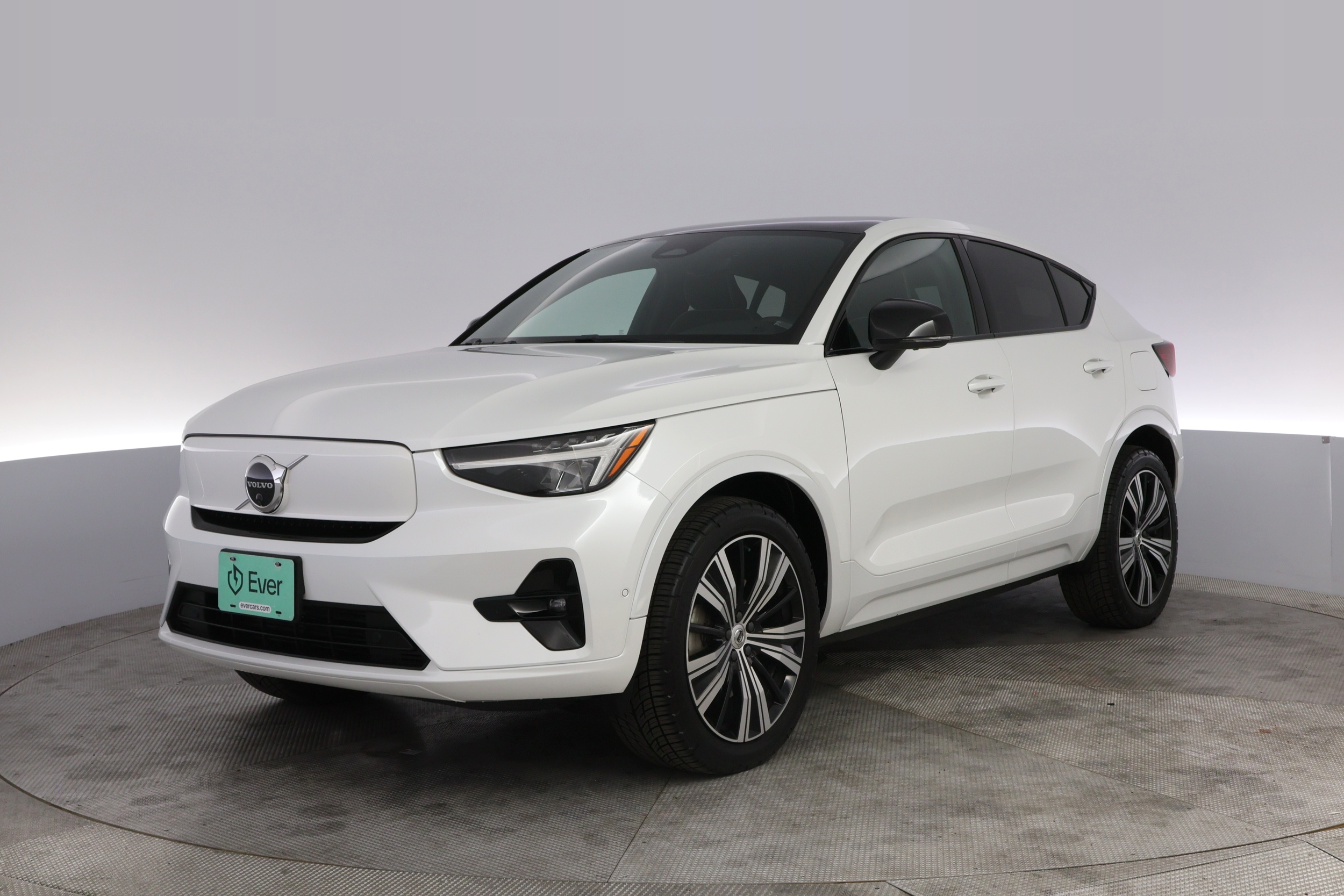 2023 Volvo C40
