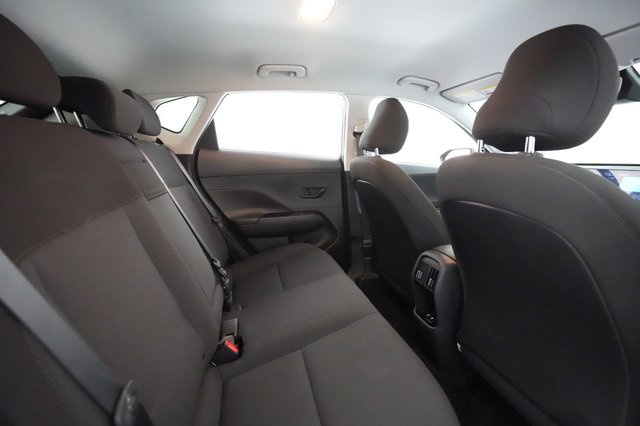 2024 Hyundai Kona — photo 4 of 21