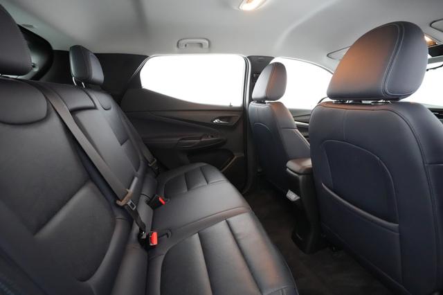 2022 Chevrolet Bolt EUV — photo 3 of 47