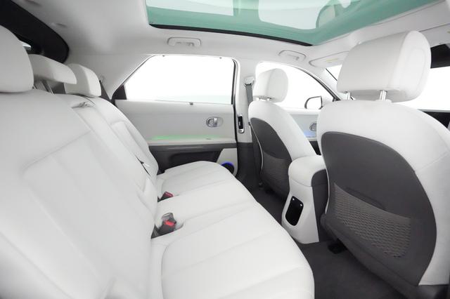 2024 Hyundai IONIQ 5 — photo 3 of 38