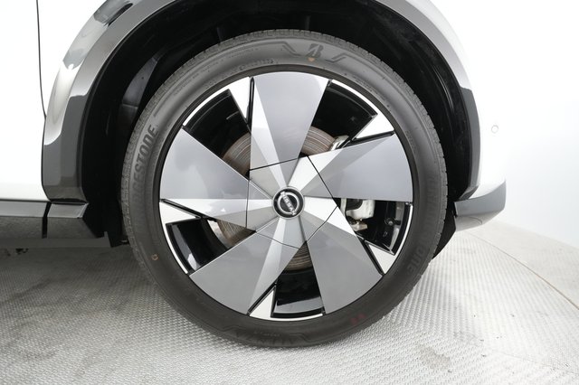 2023 Nissan Ariya — photo 14 of 40