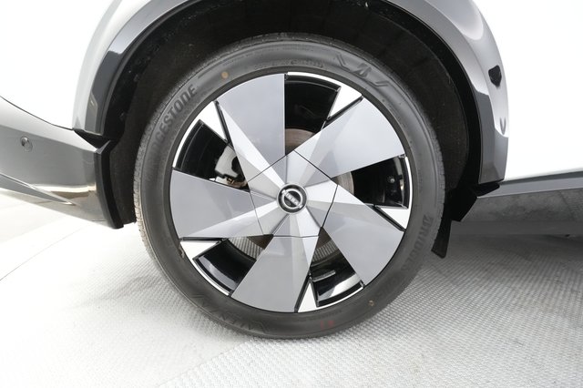 2023 Nissan Ariya — photo 15 of 40