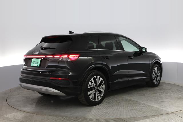 2023 Audi Q4 e-tron — photo 2 of 37