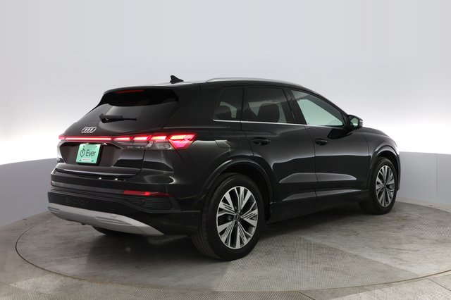2023 Audi Q4 e-tron — photo 2 of 37