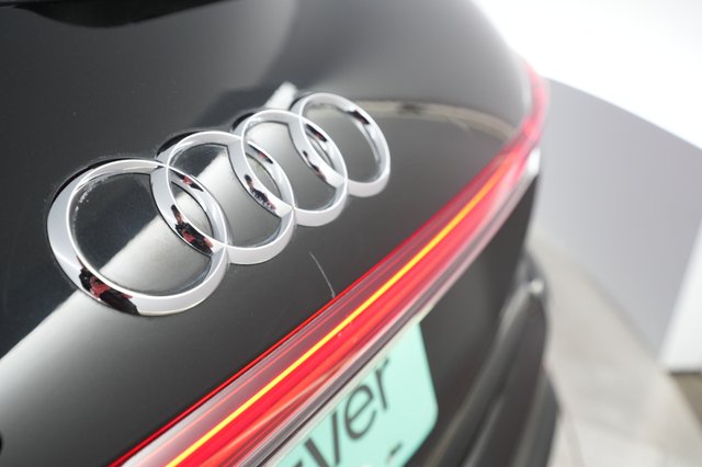 2023 Audi Q4 e-tron — photo 15 of 37
