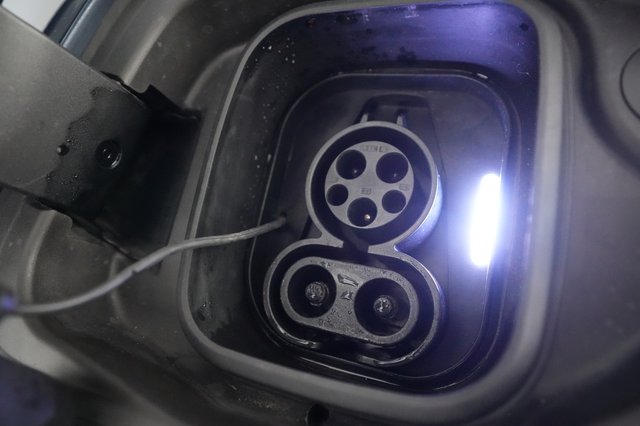 2022 Polestar 2 — photo 19 of 38