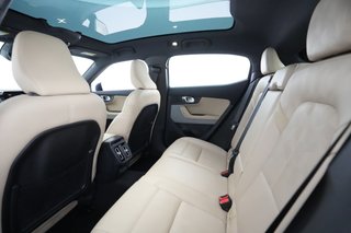 2022 Polestar 2 — photo 16 of 38
