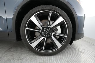 2022 Polestar 2 — photo 13 of 38