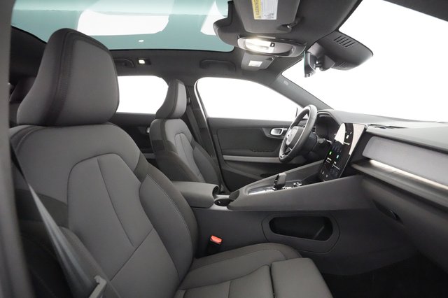 2022 Polestar 2 — photo 18 of 75
