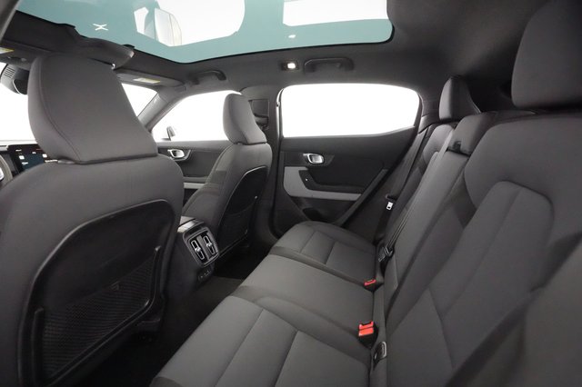 2022 Polestar 2 — photo 17 of 75