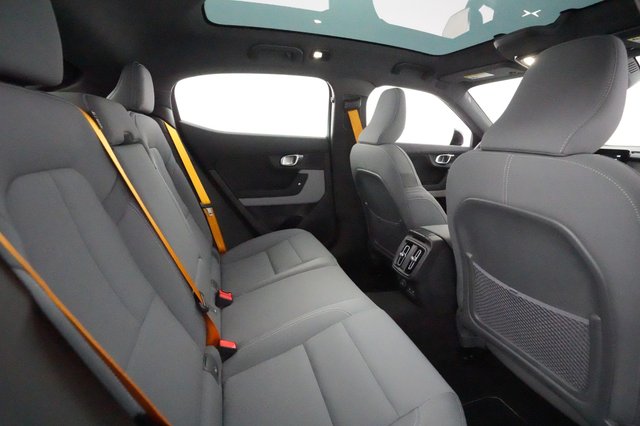 2022 Polestar 2 — photo 3 of 41