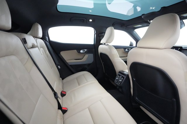2022 Polestar 2 — photo 3 of 37