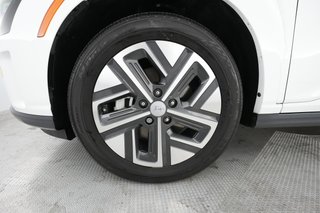 2022 Hyundai Kona — photo 11 of 22