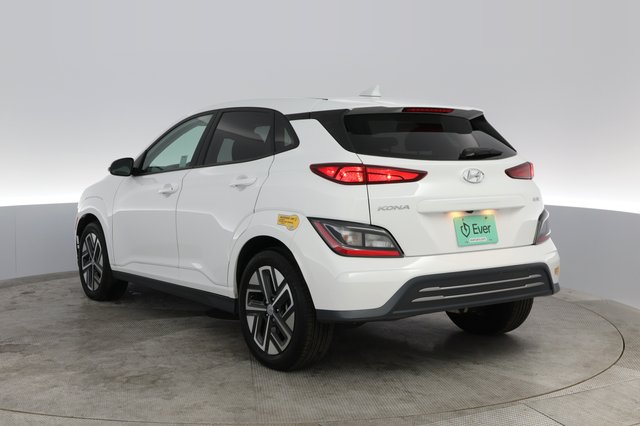 2022 Hyundai Kona — photo 9 of 22