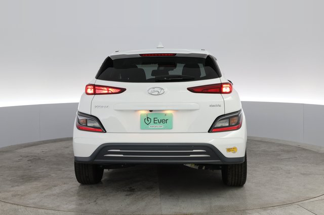 2022 Hyundai Kona — photo 8 of 22