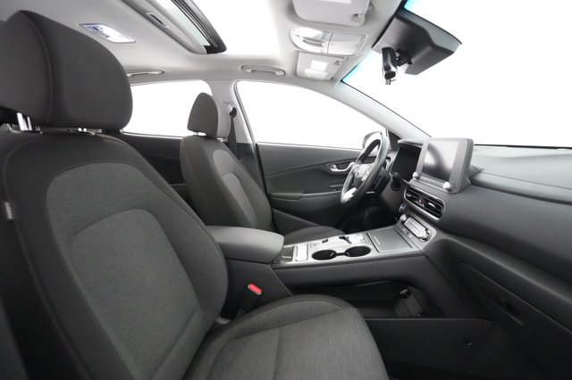 2022 Hyundai Kona — photo 17 of 22