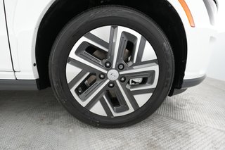 2022 Hyundai Kona — photo 13 of 22