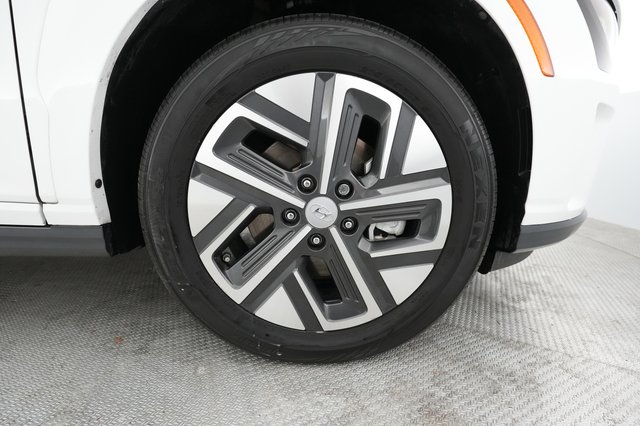 2022 Hyundai Kona — photo 13 of 22