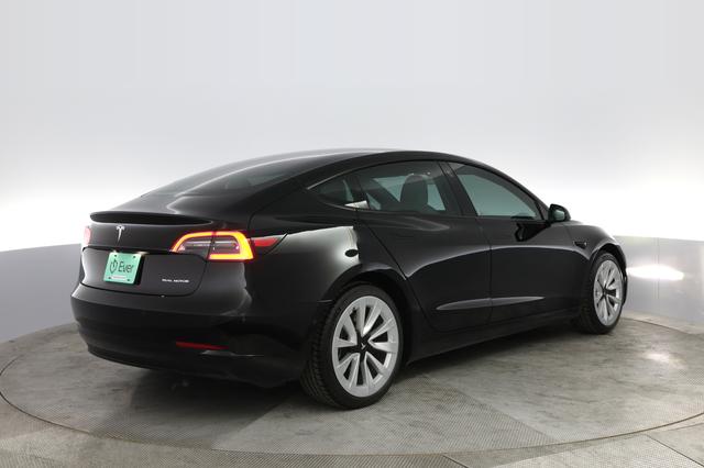 2021 Tesla Model 3 — photo 2 of 81