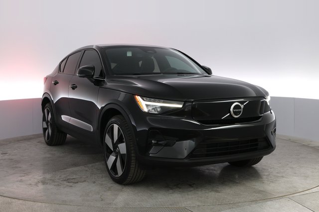 2022 Volvo C40 Recharge — photo 13 of 21