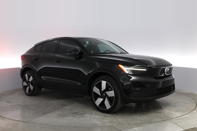 2022 Volvo C40 Recharge — photo 10 of 21