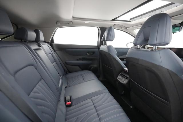 2023 Nissan Ariya — photo 4 of 20