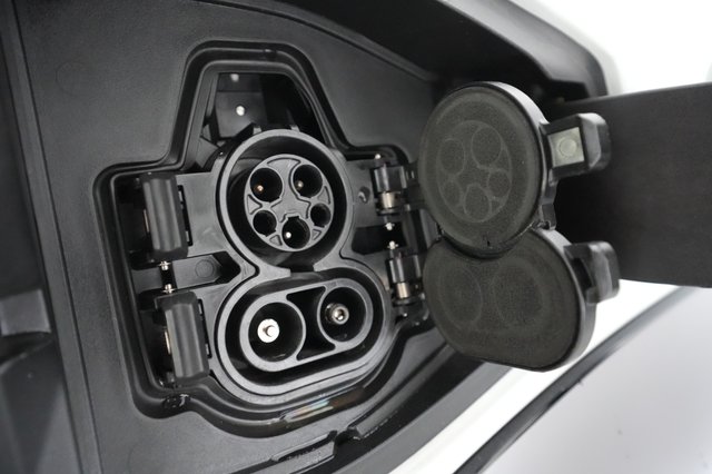 2023 Nissan Ariya — photo 8 of 20