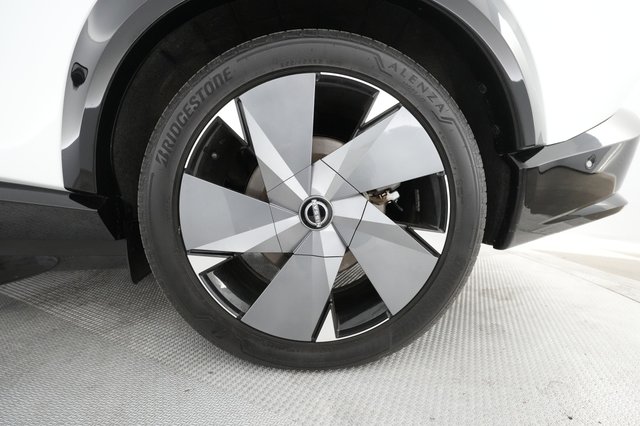 2023 Nissan Ariya — photo 14 of 20