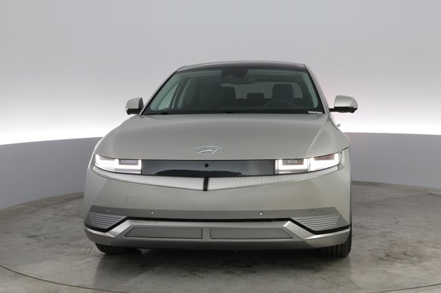 2024 Hyundai IONIQ 5 — photo 12 of 21
