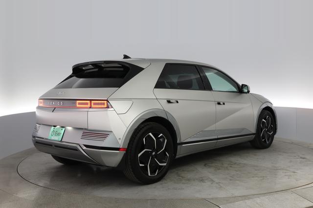 2024 Hyundai IONIQ 5 — photo 2 of 21