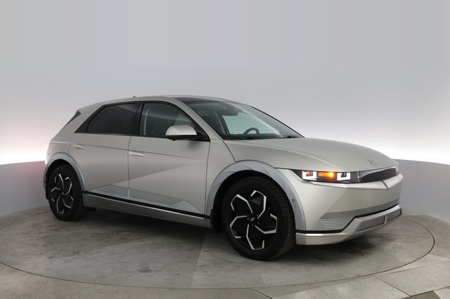 2024 Hyundai IONIQ 5 — photo 11 of 21