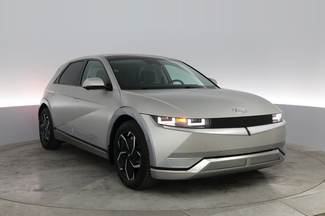 2024 Hyundai IONIQ 5 — photo 13 of 21