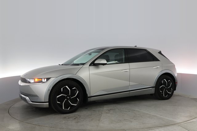 2024 Hyundai IONIQ 5 — photo 10 of 21