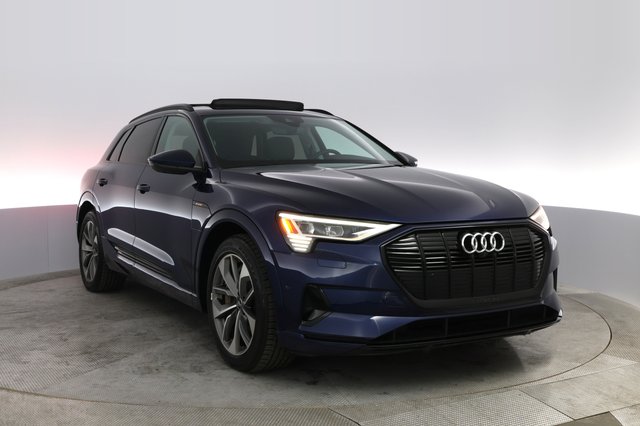 2021 Audi e-tron — photo 14 of 22