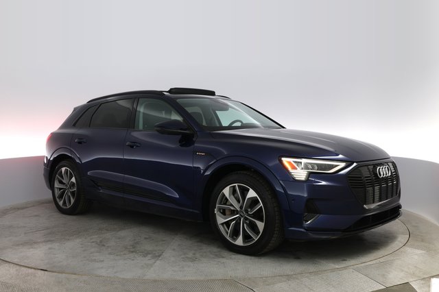 2021 Audi e-tron — photo 13 of 22