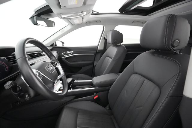 2021 Audi e-tron — photo 3 of 22