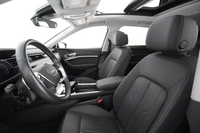 2021 Audi e-tron — photo 3 of 22