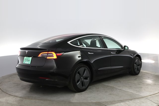 2018 Tesla Model 3 — photo 2 of 51