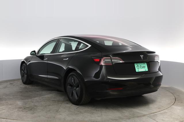 2018 Tesla Model 3 — photo 9 of 51