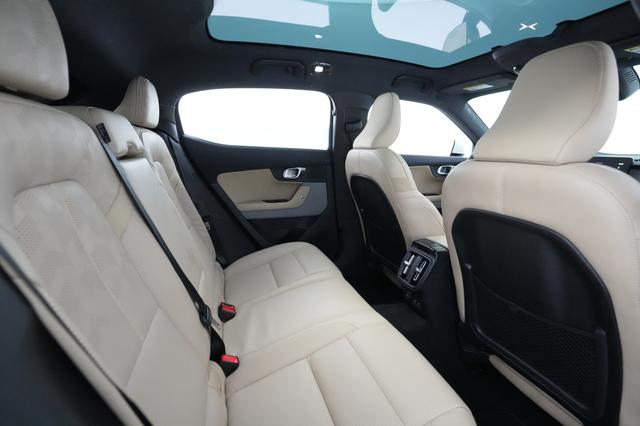 2022 Polestar 2 — photo 3 of 36