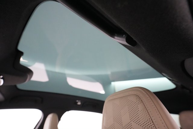 2022 Polestar 2 — photo 18 of 36