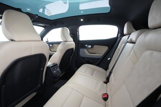 2022 Polestar 2 — photo 16 of 36