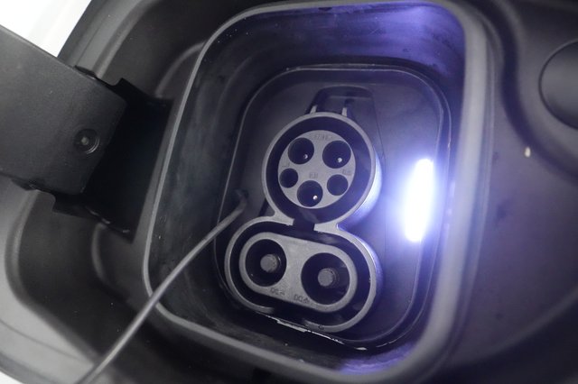 2022 Polestar 2 — photo 19 of 36