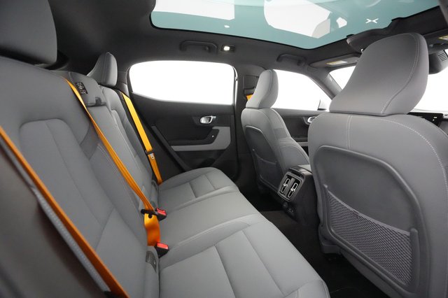 2022 Polestar 2 — photo 3 of 37