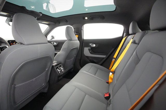 2022 Polestar 2 — photo 16 of 37