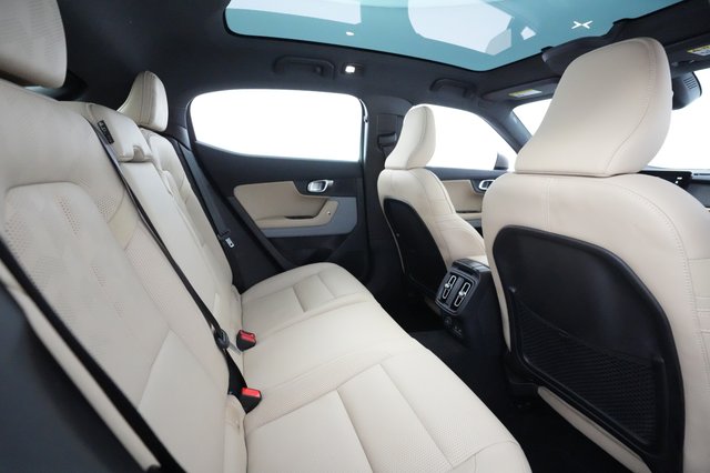 2022 Polestar 2 — photo 4 of 20
