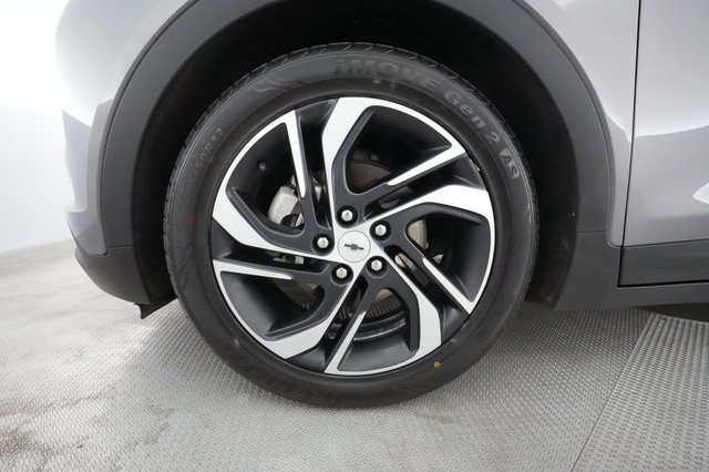 2023 Chevrolet Bolt EV — photo 7 of 23