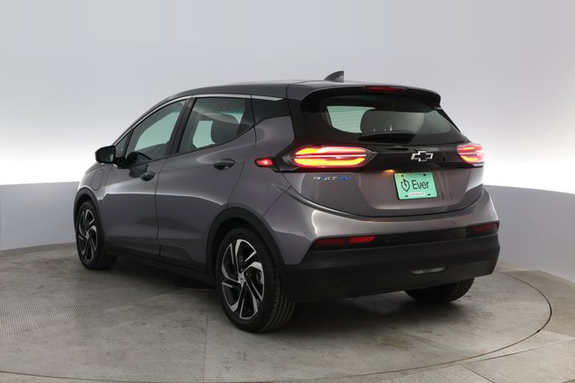 2023 Chevrolet Bolt EV — photo 9 of 23