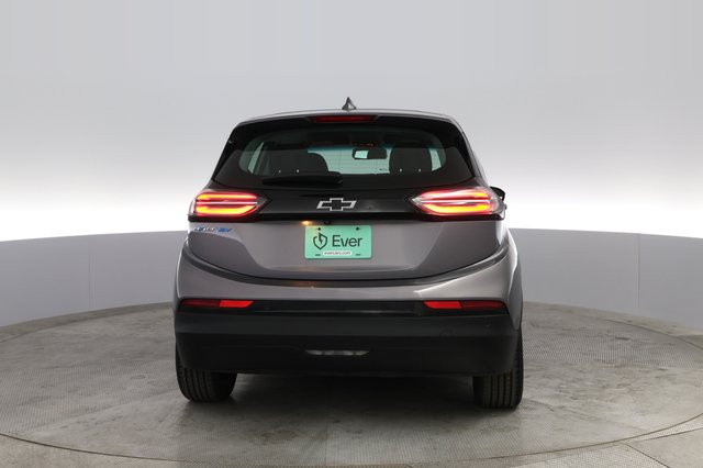 2023 Chevrolet Bolt EV — photo 10 of 23