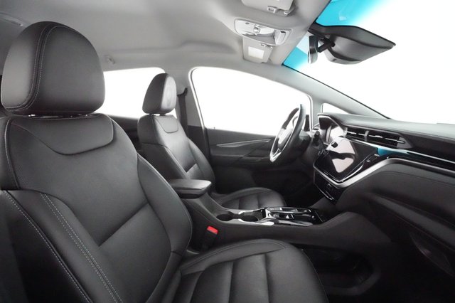 2023 Chevrolet Bolt EV — photo 18 of 23